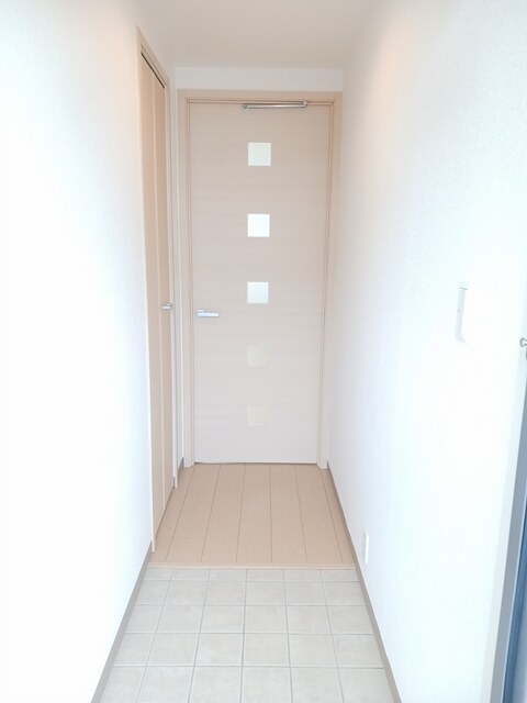 ラ　フエンテ 玄関
