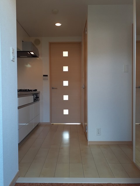 メゾン　ド　ブシヤ 玄関