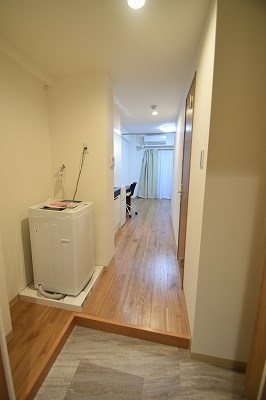カレッジテラス東海大学前A棟 玄関