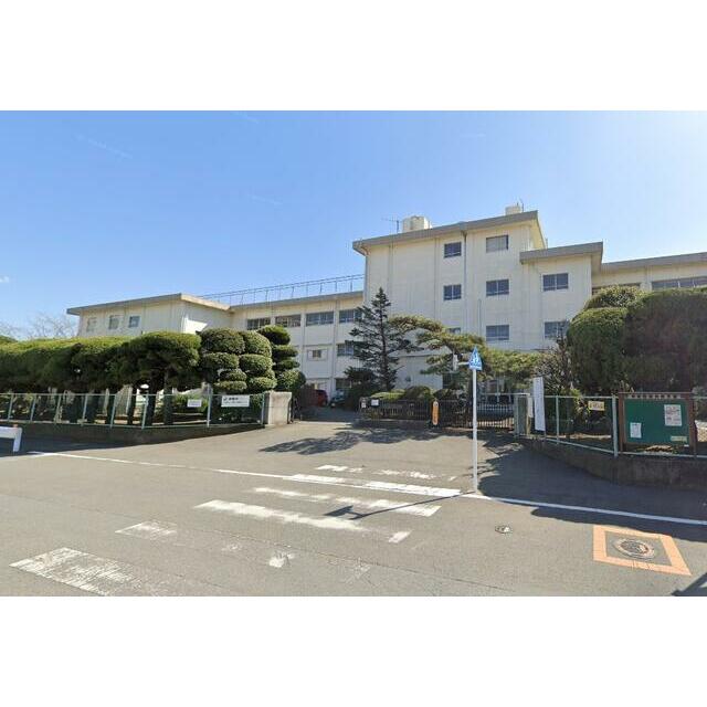神奈川県平塚市西八幡４丁目 小学校