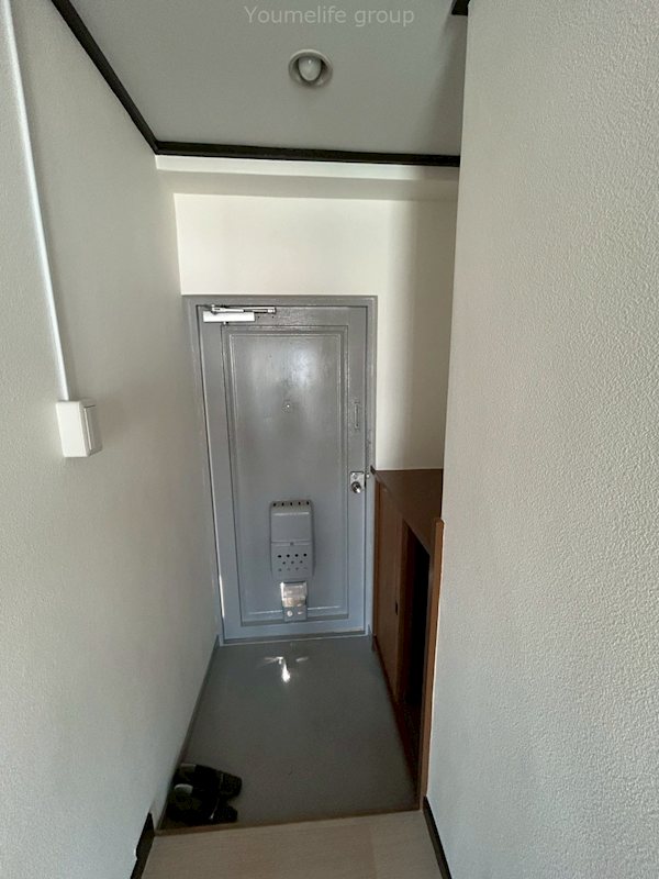 稲荷森マンション 玄関