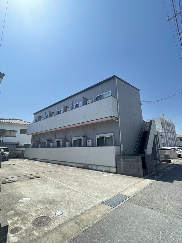 Amber Dawn(アンバードーン) 206号室 外観