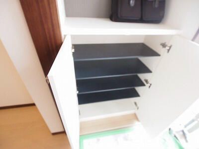 サクシード 玄関