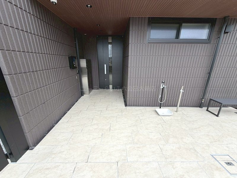 Ｙ’ｓ　Ｆ　Ｒｅｓｉｄｅｎｃｅ　Ⅰ エントランス