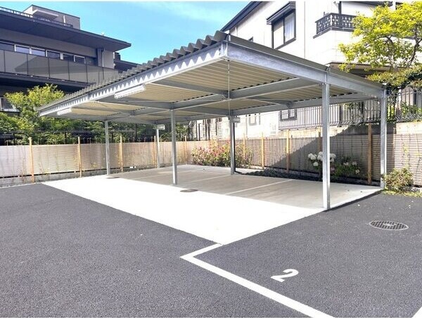THE　TAKASUNA　KULTURCE 駐車場