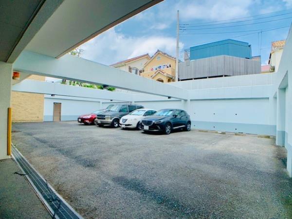 神奈川県茅ヶ崎市東海岸南４丁目11-32 駐車場
