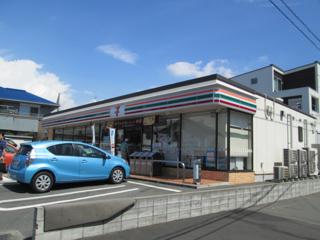 富士見町貸家 コンビニ