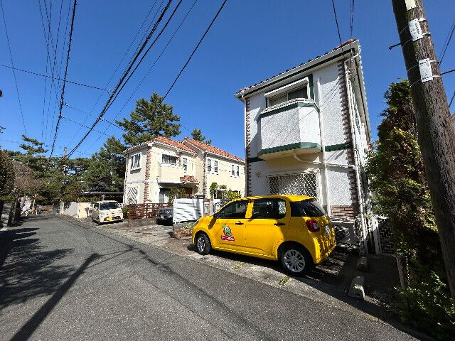 鵠沼松が岡１丁目戸建 駐車場