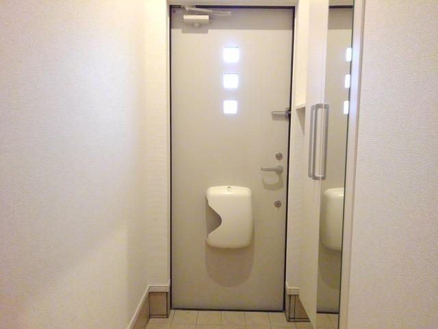 ファッシーナ 玄関