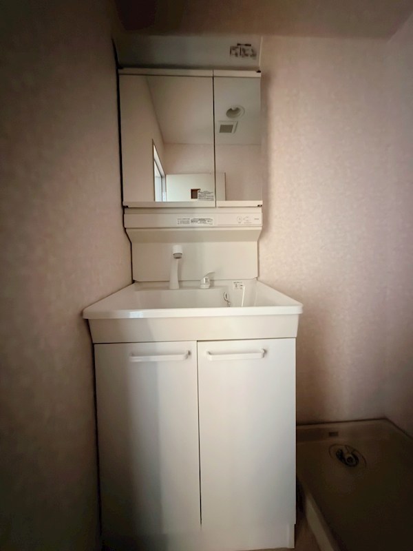 にいやビル 洗面所