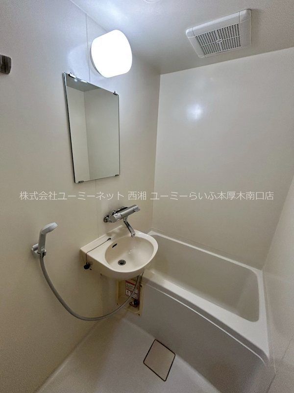 ポスト＆ビーム木の家Ｂ 洗面所