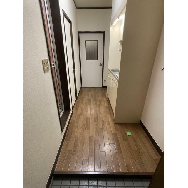 メゾンコルチナ 玄関