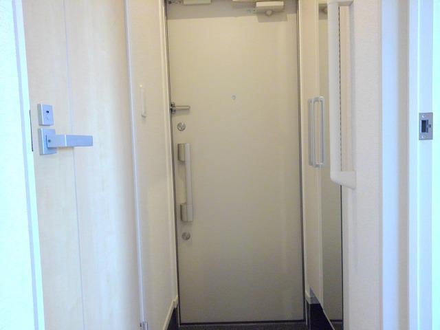 ラピス　ブラオ 玄関