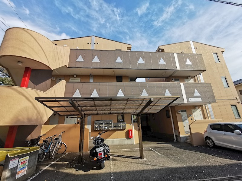 リバータウン松枝 302号室 外観