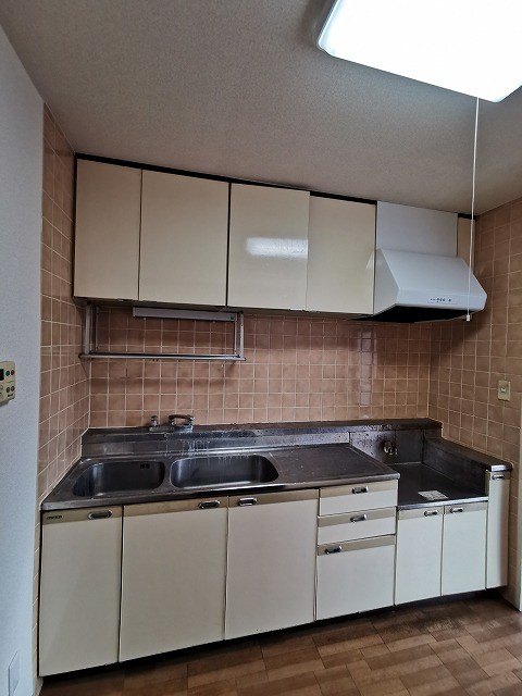 本厚木ロイヤルマンション キッチン