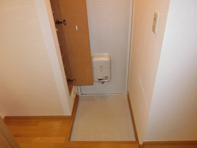 サニーハイツ相田 玄関