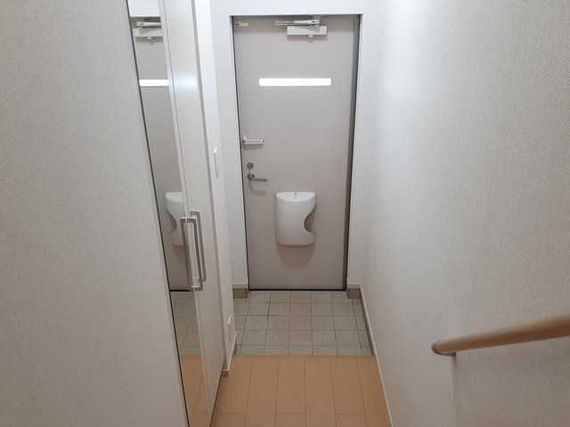 ウイステェリアⅢ 玄関