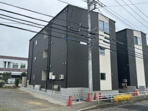 ジーメゾン厚木愛甲 103号室 外観