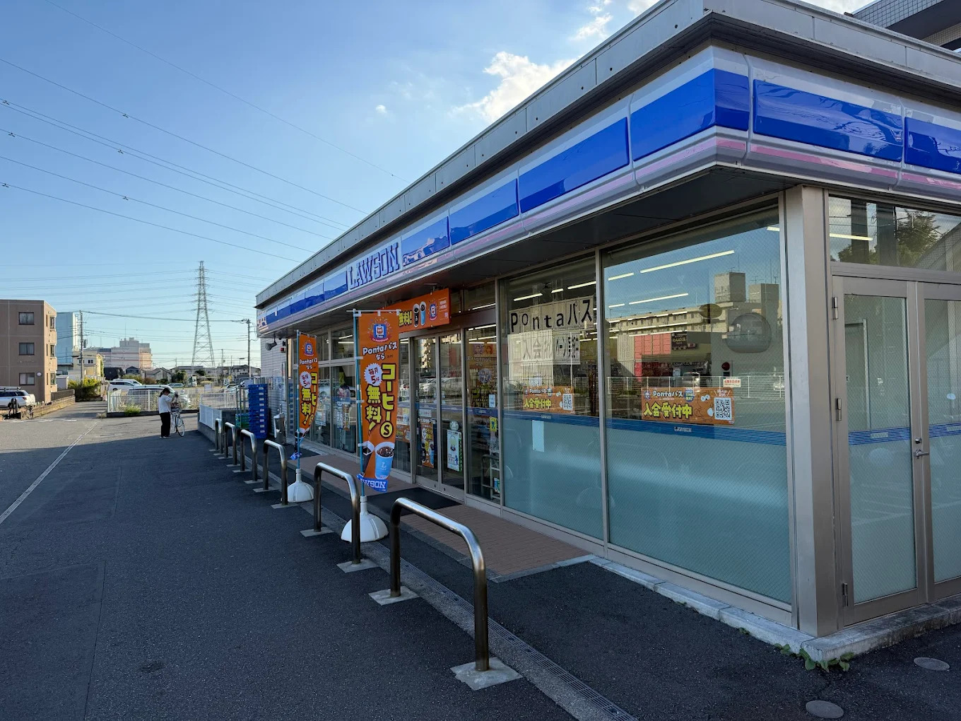 アヴェニール本厚木 コンビニ