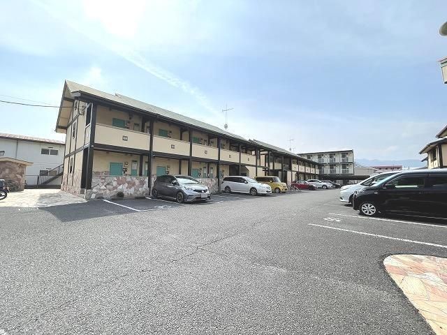 ポスト＆ビーム木の家Ｃ 駐車場