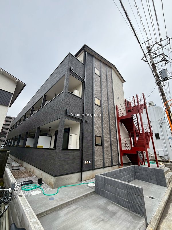 アザーレ・クオン本厚木 108号室 外観
