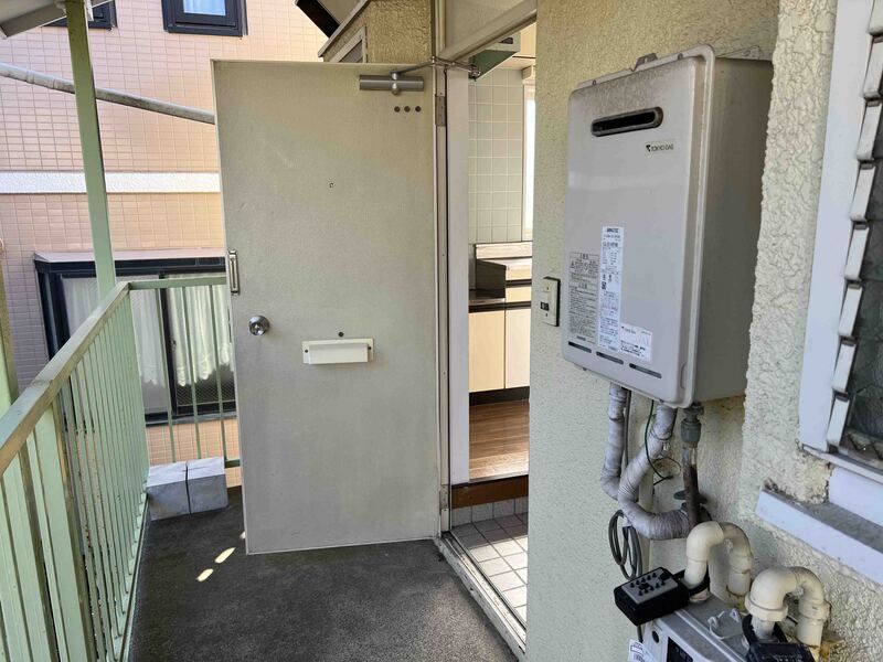 神奈川県藤沢市辻堂元町４丁目 玄関