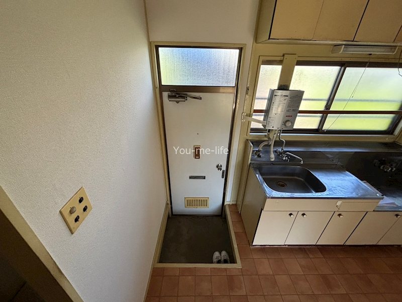 神奈川県藤沢市辻堂元町４丁目 玄関