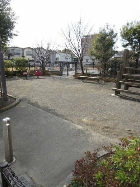 神奈川県鎌倉市岩瀬１丁目 駐車場