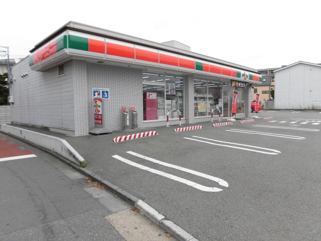 メゾン平野 コンビニ