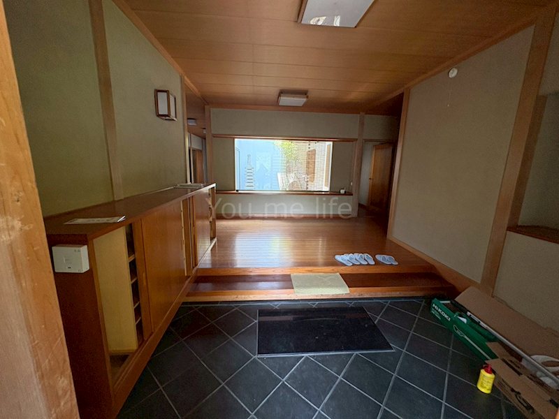 扇ガ谷2丁目戸建 玄関