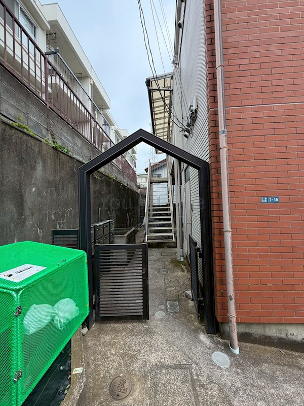神奈川県鎌倉市大船６丁目 エントランス