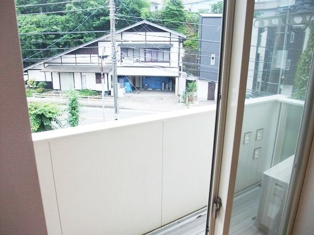 ウィステリア ベランダ