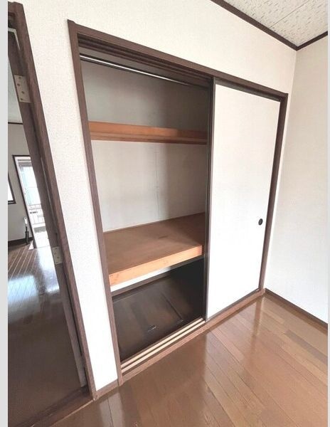 神奈川県厚木市林２丁目 収納