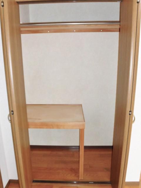 神奈川県厚木市旭町２丁目 収納