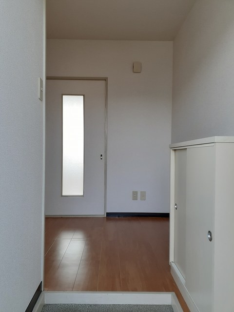 ニューシティハイツＡＯＫＩ 玄関