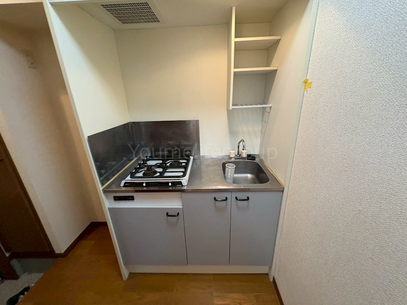 アンプルールブワ湘南 キッチン