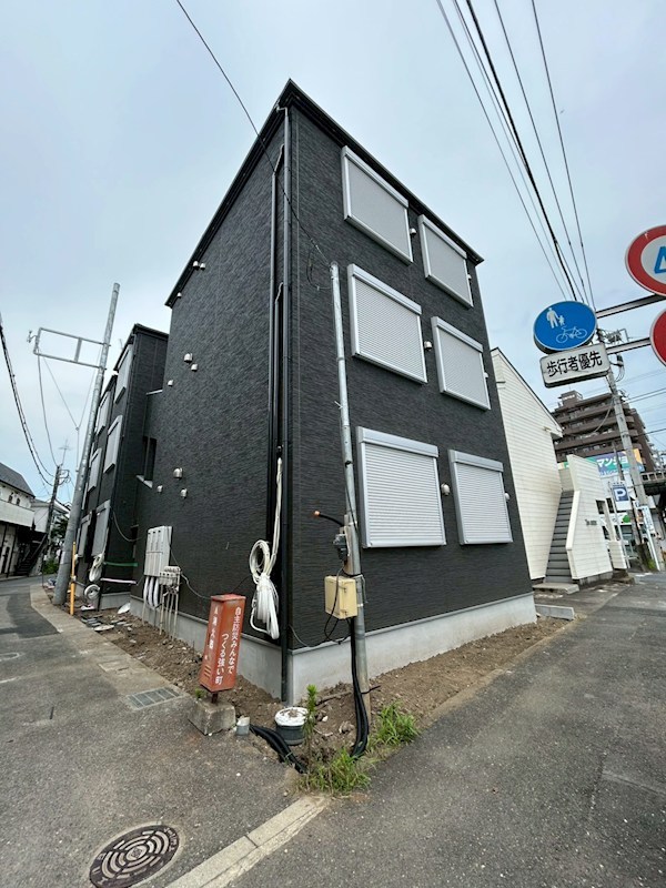 カインドネス本厚木East 外観