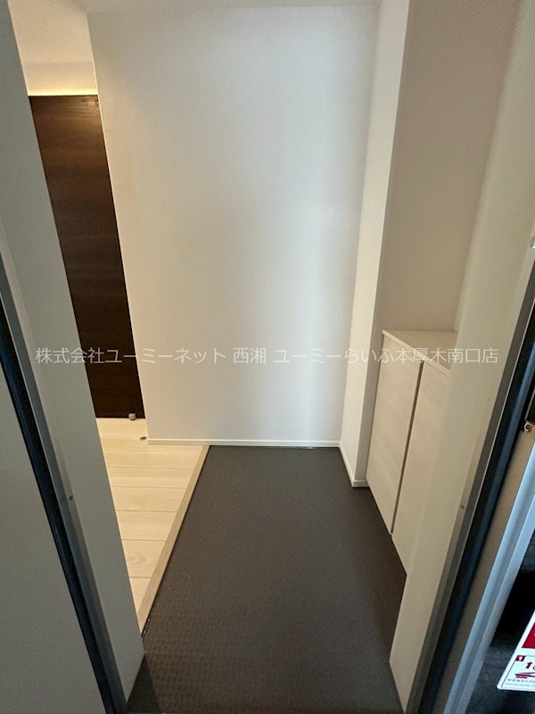 カインドネス本厚木Ｗｅｓｔ 玄関