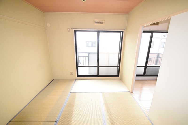 ハイツ桐 ベッドルーム