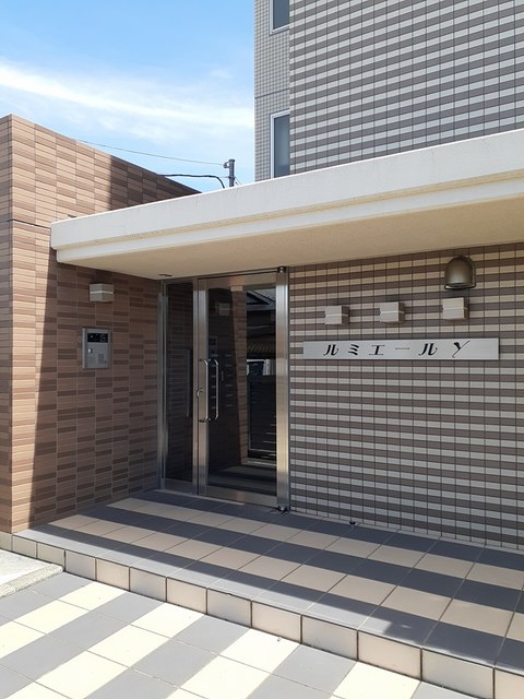 ルミエール　Ｙ エントランス