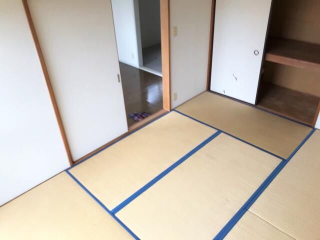 神奈川県厚木市下荻野 収納