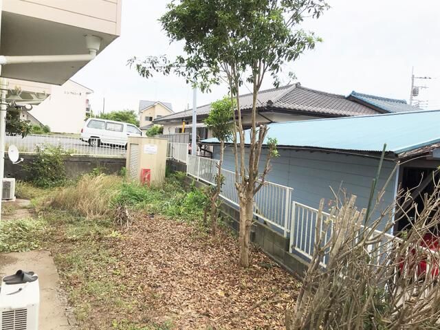 神奈川県厚木市下荻野 庭