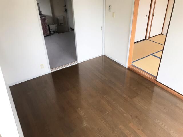 神奈川県厚木市下荻野 リビング