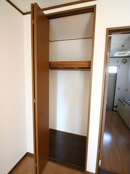 神奈川県厚木市関口 収納
