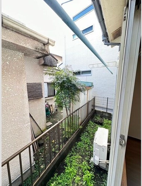 神奈川県厚木市下荻野 ベランダ