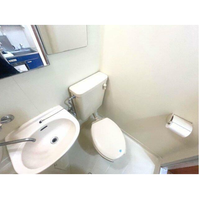神奈川県厚木市温水西２丁目 トイレ