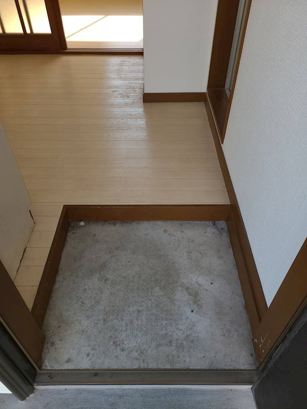 サンフラワーＮ 玄関