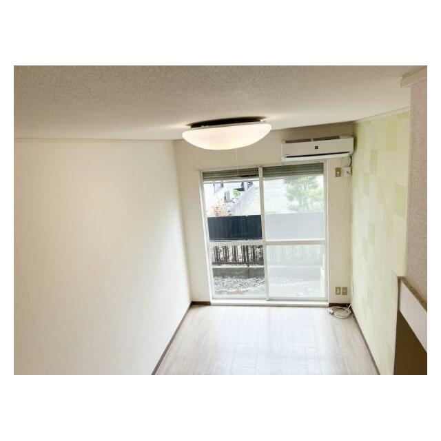 ＳＵＮＧＲＡＣＥ鴨宮 リビング