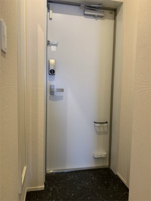 クレイノソラーレ平塚 玄関