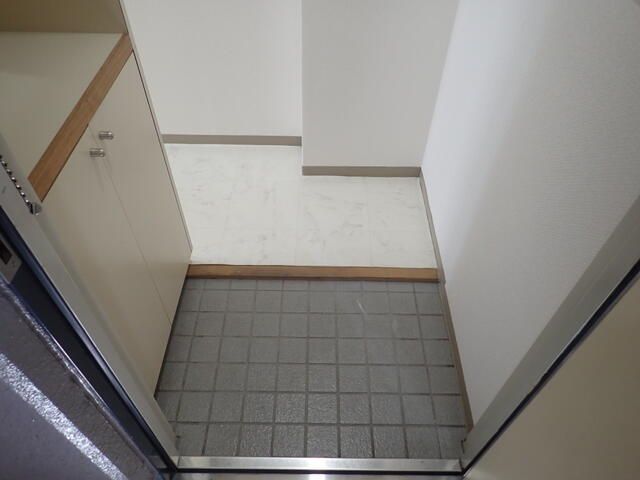 アバンデントビル 玄関